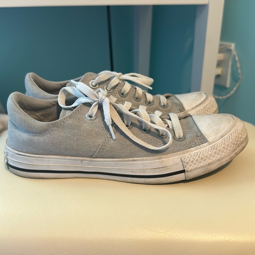 Grey Low Top Converse Sneakers